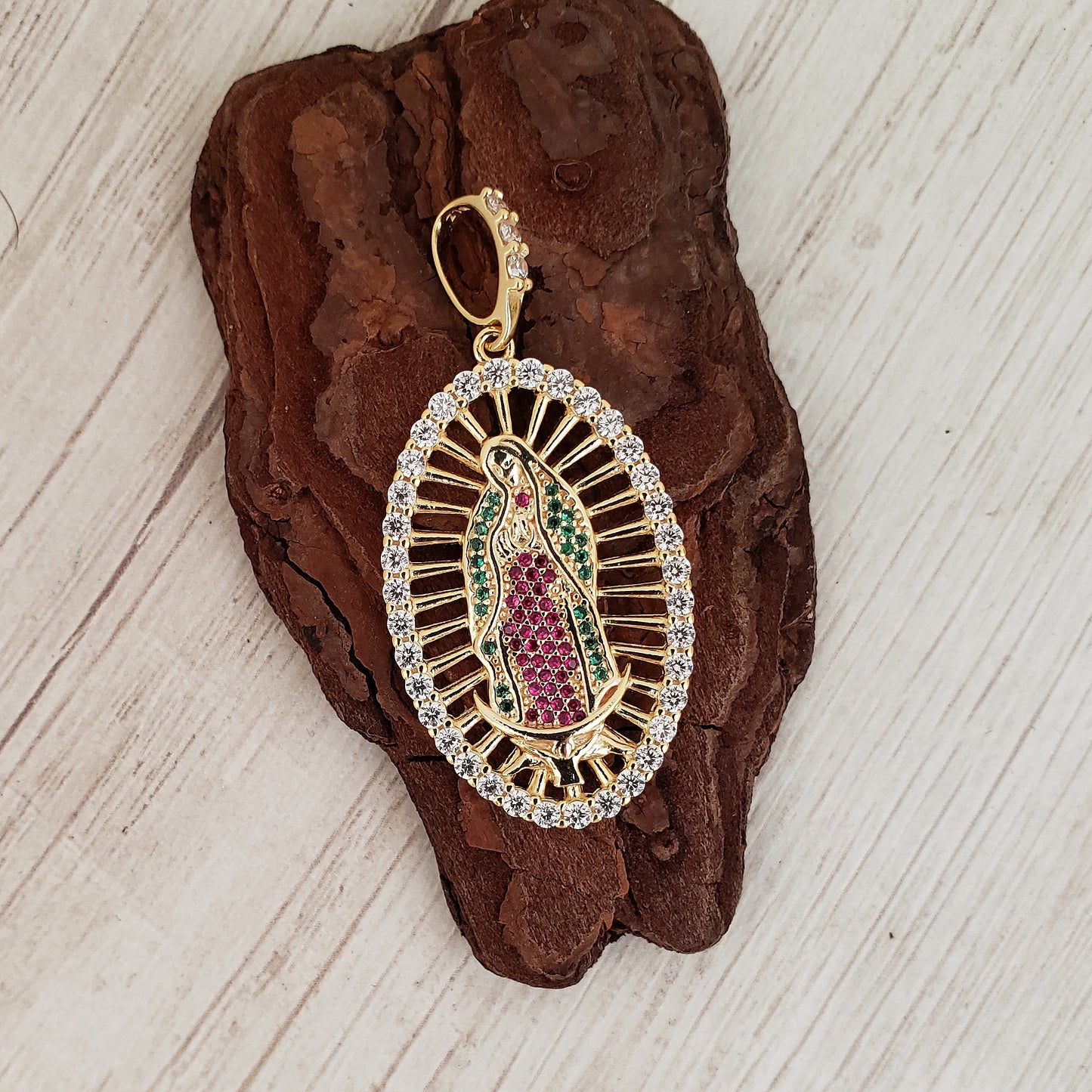 Dije Virgen Guadalupe con Cristales Swarovski